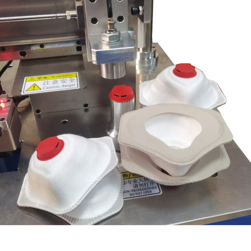 Cowin_machine's tweet image. Face Mask Breathe Valve Ultrasonic Automatic Welding Machine is so good that most people choose it. cowinm.com/face-mask-brea… #maskmakingmachine #cupmaskmakingmachine #facemaskmakingmachine