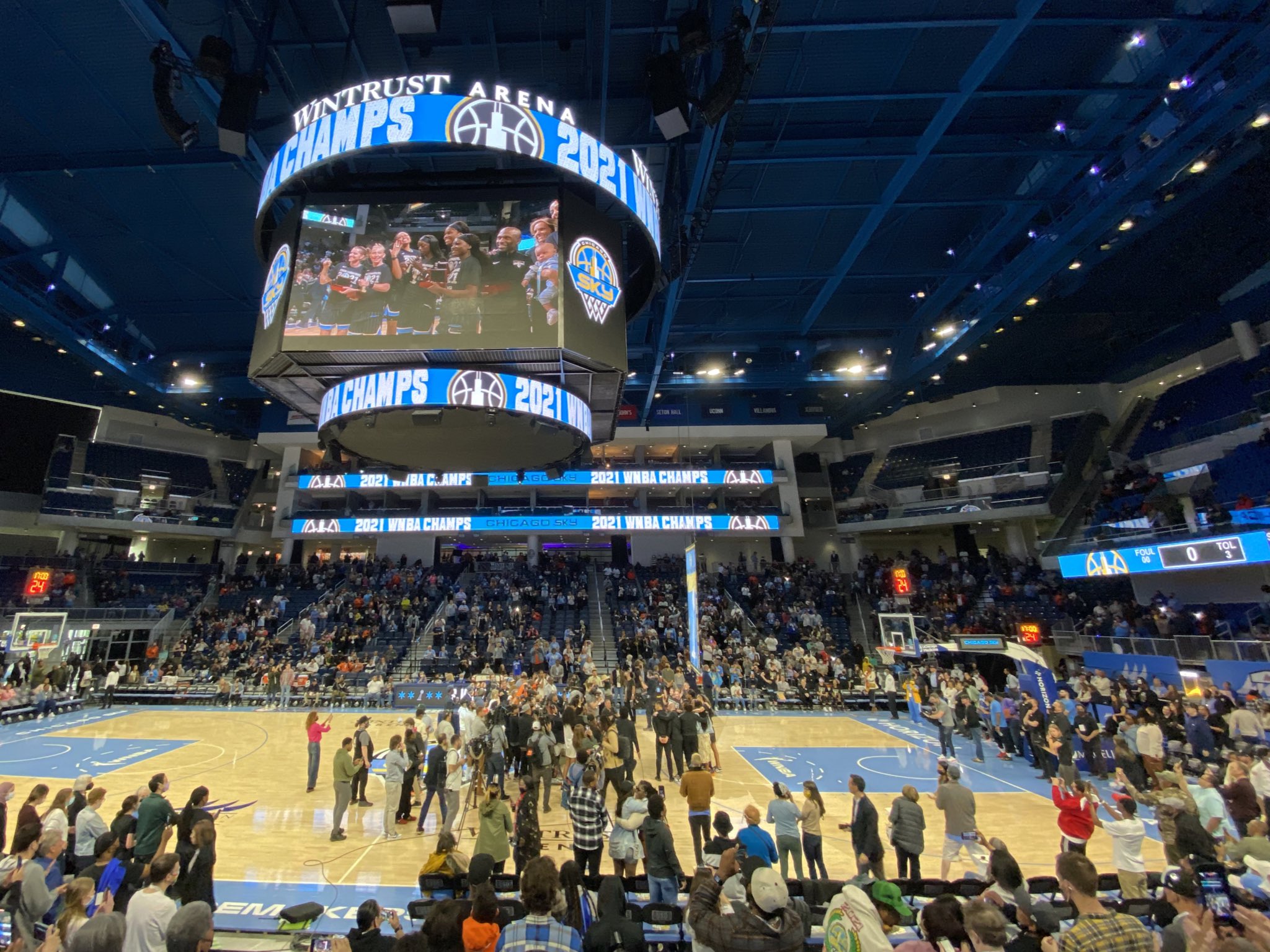 Inside Aces 2022 WNBA championship banner-raising