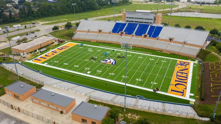 Stadium Stampede 3: Round 1

<a href="/UCMFootballTeam/">Mules Football</a> vs @GoTigers_BC 

Who has the better stadium?