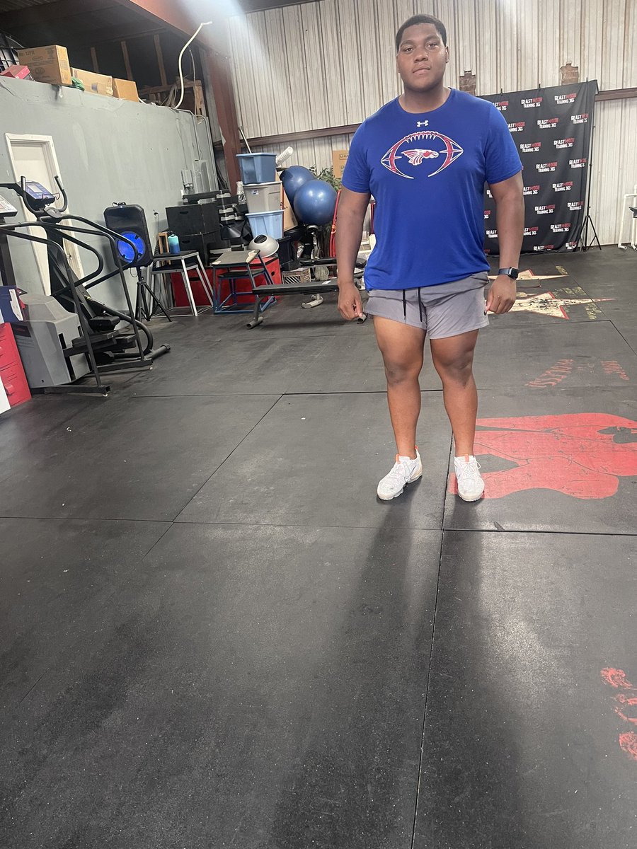 π½ππ ππππππΌπ ππππΏ π (@gogettareed) on Twitter photo From Being Sloppy Fat (345LBS) π(330 ish ) π (325 LBS )π (318 LBS ) #MissingElement #BEASTMODE365 <a href="/BlueDragonsFB/">Hutchinson Blue Dragon Football</a> From Being Sloppy Fat (345LBS) π(330 ish ) π (325 LBS )π (318 LBS ) #MissingElement #BEASTMODE365 <a href="/BlueDragonsFB/">Hutchinson Blue Dragon Football</a>