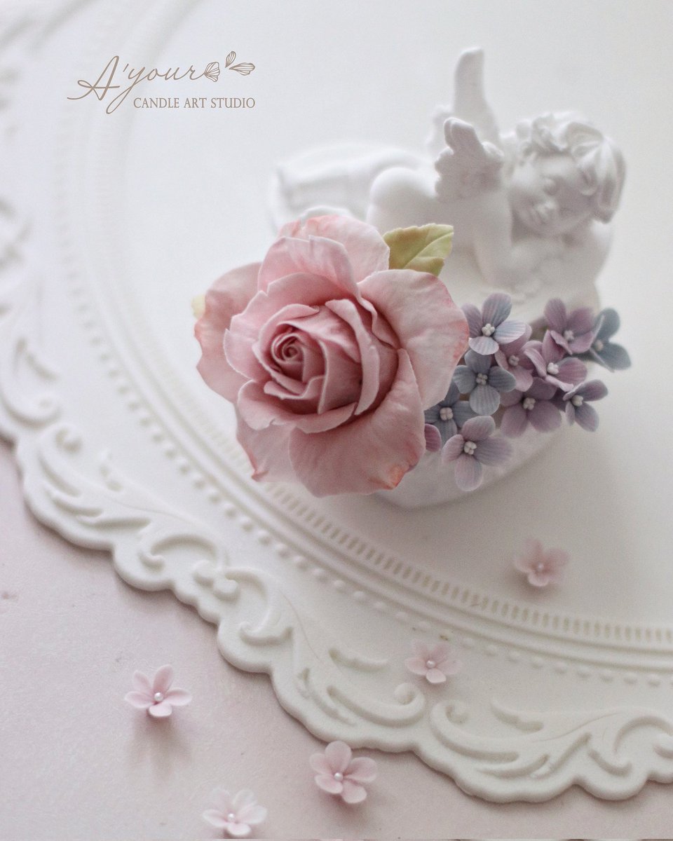 ayourcandle's tweet photo. A'your 伊莉莎香氛美室

🌷韓國石膏捏花證書課程🌷
#線上課程 #香氛花 #石膏捏花 #擴香石 #石膏香氛 #石膏捏塑 #石膏花 #證書課程  #手捏花 #石膏花 #石膏
- WeChat ID : ayourcandle
- Instagram : ayourcandle 
- Facebook : @ayourcandle https://t.co/C7Lz4rtBFJ