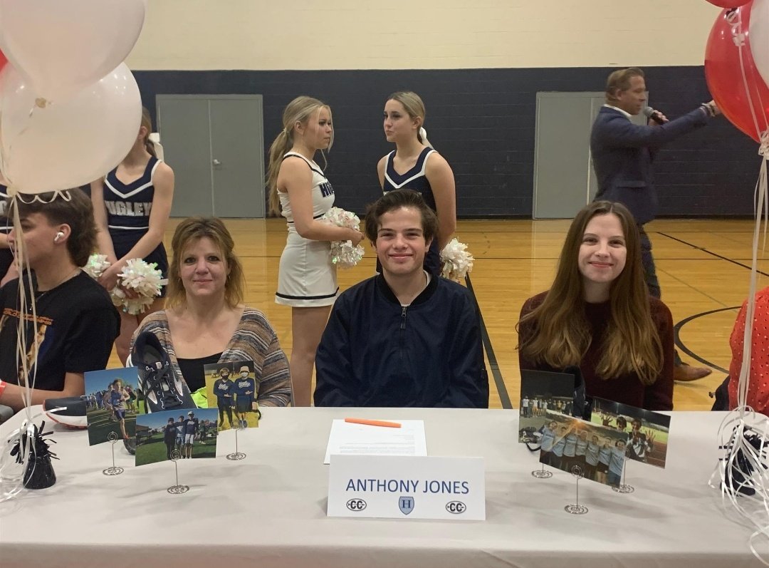 HigleyXCTF tweet media