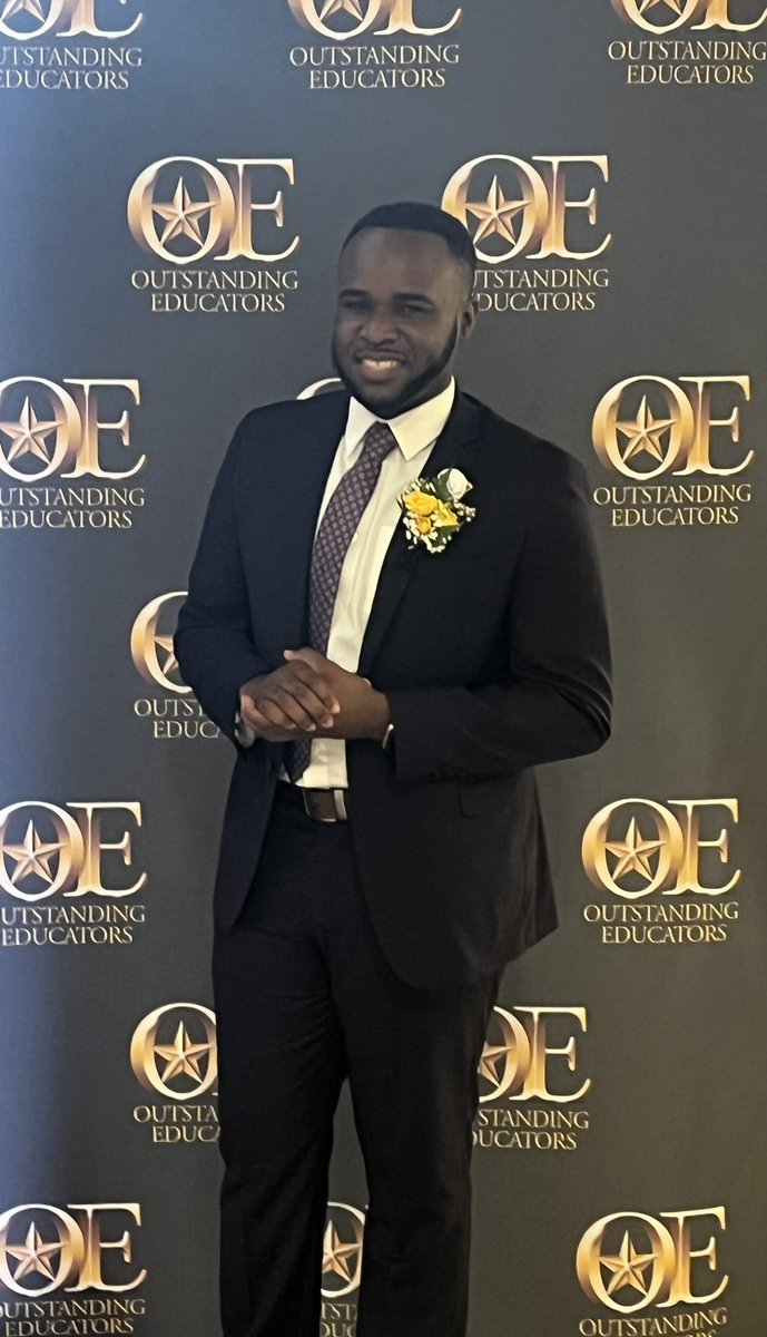 Rachel Pierce (she/her) (@thepiercedap) on Twitter photo Celebrating outstanding PWCS educators tonight! Big shout out to our Teacher of the Year Finalist @teacher_giovani You are truly an outstanding and impactful teacher. @MullenShamrocks <a href="/PypMullen/">MullenElementaryPYP</a> #PWCSOE2022 Celebrating outstanding PWCS educators tonight! Big shout out to our Teacher of the Year Finalist @teacher_giovani You are truly an outstanding and impactful teacher. @MullenShamrocks <a href="/PypMullen/">MullenElementaryPYP</a> #PWCSOE2022