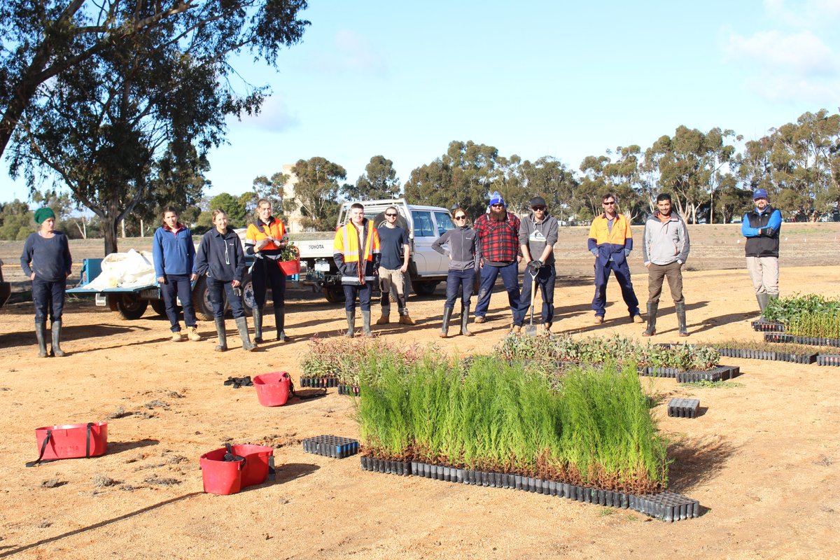 wimmeracma's tweet photo. In 2020-21 CMAs tapped into the @VicGovAu's $500M #WorkingforVictoria initiative helping to keep the state moving and people working. We employed 40 affected by the pandemic, undertaking works to improve waterway health and land management
https://t.co/FUWpngZcuY
#CMAsGetItDone https://t.co/wQXaIm2yYL
