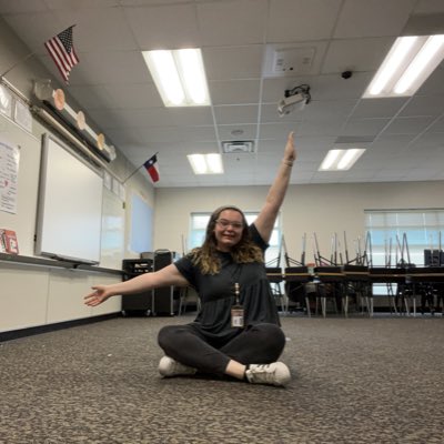 MissSmithers_'s tweet photo. #NewProfilePic

How are we already at the end of the year? So many special memories with these fourth graders in this room. I cannot believe I am done with my first year already 🤍 https://t.co/ynZOW75Jy6