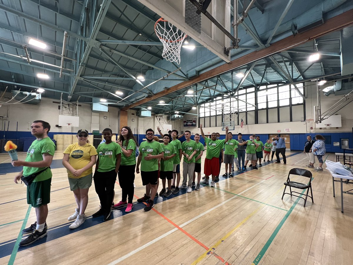 Long Beach Special Olympics Track Event 2022 💙 We have the best community and are so supported. Feeling extra grateful!!!!! Thank you to everyone that helped make today so special! 😁 🥇🏆<a href="/MrsHinkeLB/">Andrea Hinke</a>  <a href="/lbeachms1/">lbeachms</a>