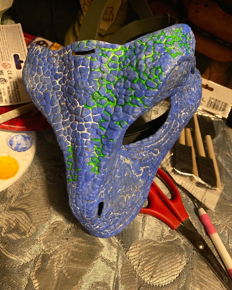 oblivionthefur's tweet photo. Hereโs how 60 and Glamrock Chica are coming so far! #dinomask #dinomasks #raptormask #raptormasks #therizinomask #therizinomasks #DND #FNAF #fnafsecuritybreach #Glamrockchica https://t.co/VSEisTrrg8