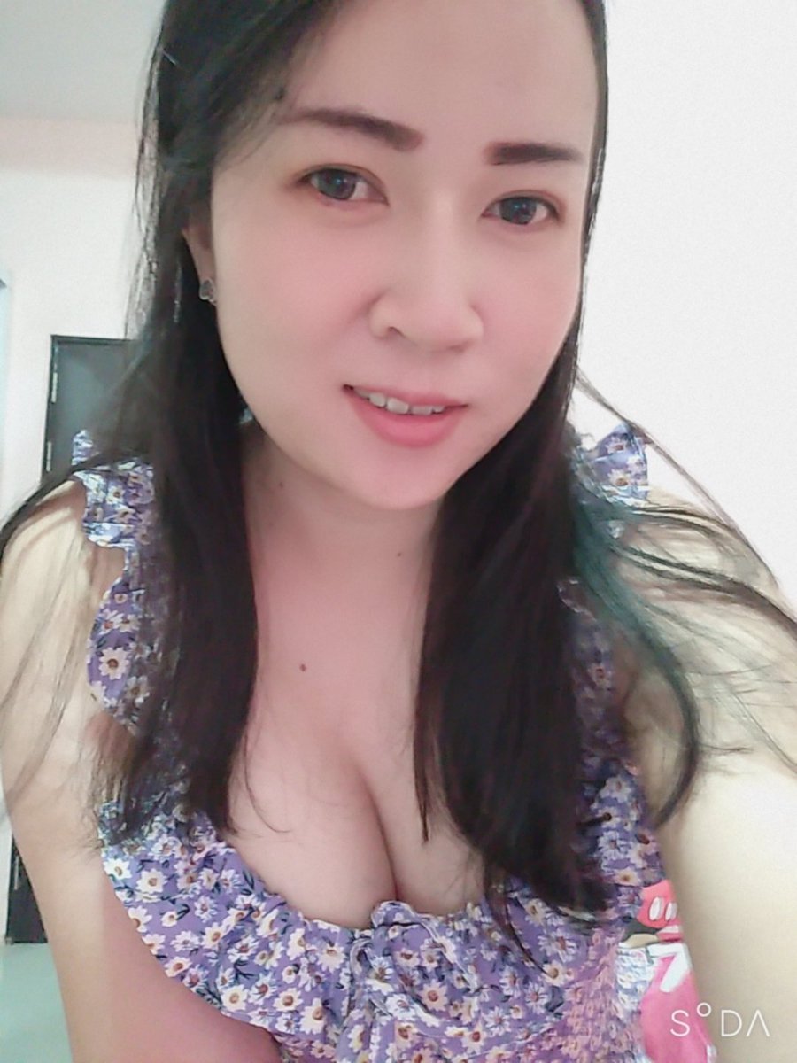 SPOY77666357's tweet photo. ว่างค่ะนัดได้นะคะ รับเองค่ะ ตรงปกถ้าไม่ตรงปกกลับได้เลยค่ะ  ไม่งี่เง่า ไม่เร่งงาน ไม่ต้องโอนก่อนจ่ายหน้างานได้เลยค่ะ   #รับงานอมตะนคร 
#รับงานดอนหัวฬอ
โทร 0959967446
ไลน์ Spoy0852 https://t.co/i6HWLox4F1