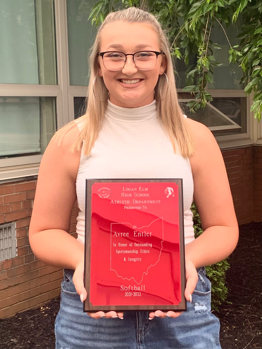 lehssoftball's tweet image. Congratulations to Avree Entler on receiving the 2022 Sportsmanship, Ethics, and Integrity Award . She is a true example of an excellent teammate .