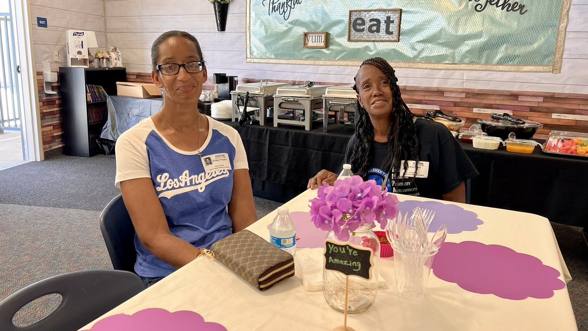 Another beautiful day at Pauly Resource  Center celebrating our amazing school volunteers, Committee Representatives, Pals and Parent University graduates.  Thank you for your commitment and
dedication. We Appreciate You ❤️❤️ #Teamface #TeamBcsd
<a href="/Jitsugirl21/">Mona Ross</a>