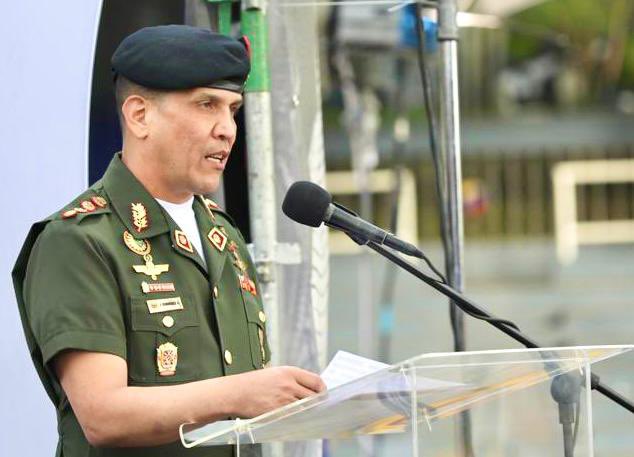 Hoy celebramos con alegría propia, el bicentenario de la batalla de Pichincha y día de la Fuerza Armada ecuatoriana, acción militar comandada por el General Antonio José de Sucre. 
Viva  Pichincha!!