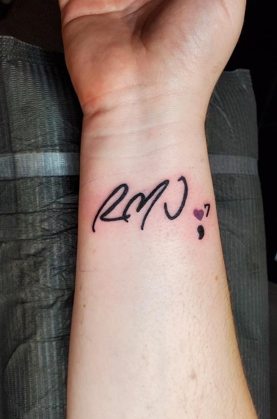 yuna_lee_'s tweet photo. Part of me can't believe I did it. The other part is happy I did.
This tattoo represents my recent mental health journey and love for BTS, especially RM and Jimin
Real me, Myself, Just BE yourself. That is the Answer: love myself.
This is my #ProofOfInspiration7
#BTS #ARMY https://t.co/0w3mGcrxoo