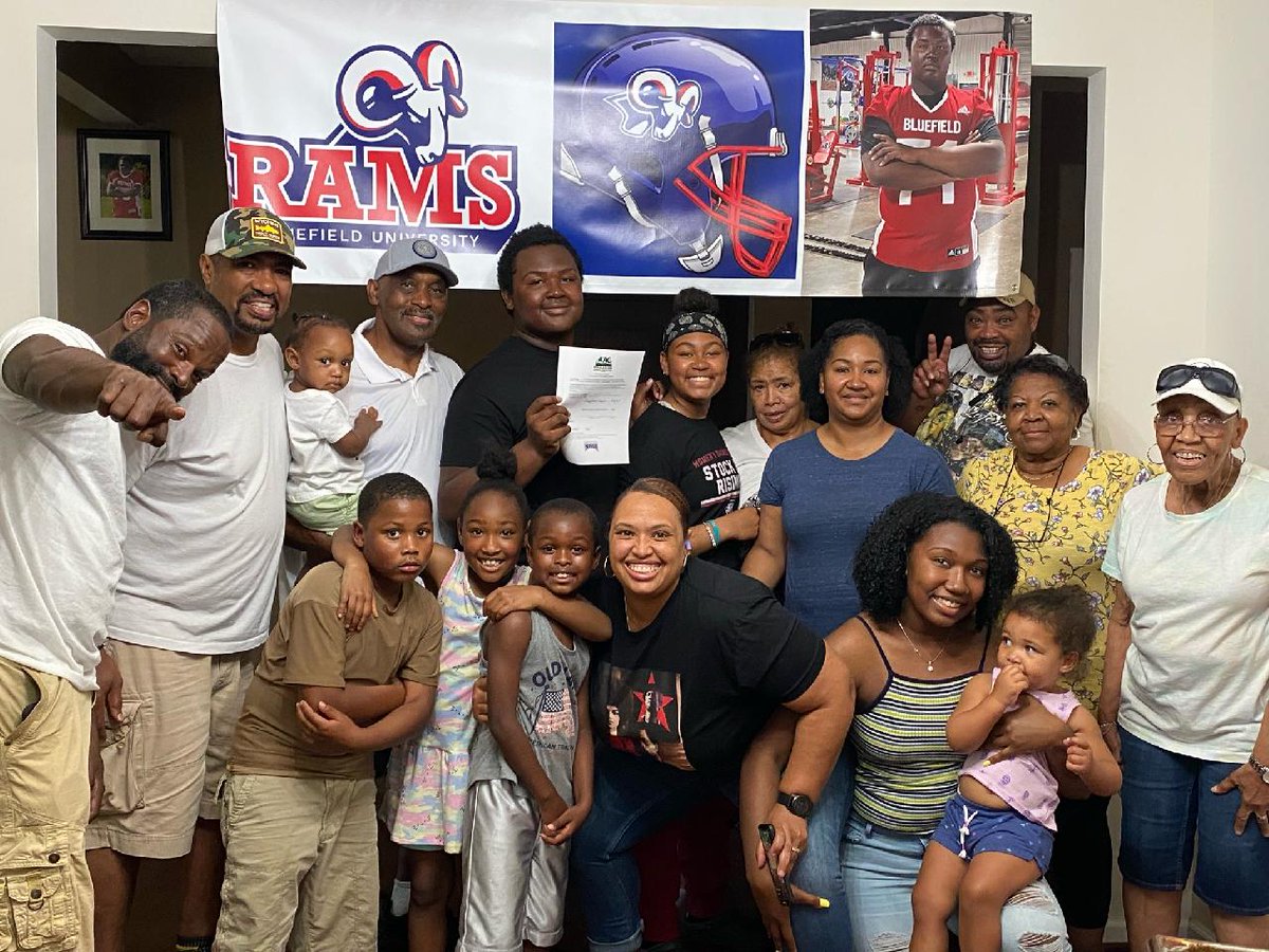 CCPSCCHS's tweet photo. Congrats to Football Player Corey Hutcherson on Signing his commitment to Bluefueld University for Football @culpeper_fb @dpayne0813 @flsvarsity @tcoghilljr @csepreps #ForksUp #BDP #CCBlue https://t.co/k74HvLbPZM