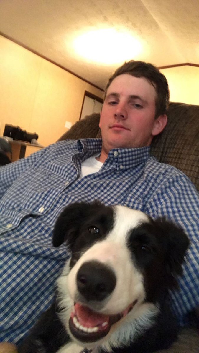 casey_jensen15's tweet photo. Popped up on Snapchat memories same wore the same shirt 4 years ago on this day open for a surprise https://t.co/CQNH2SzBV7