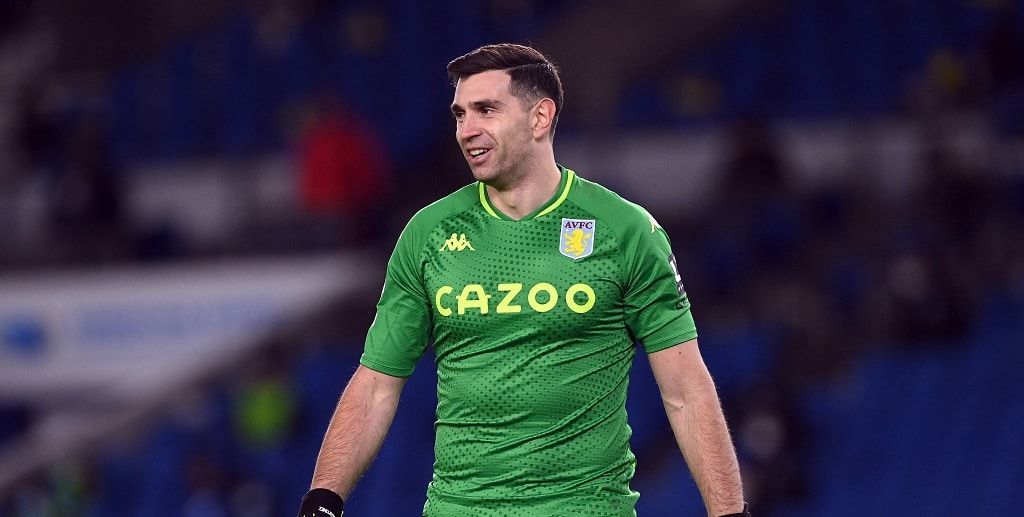 time da cidade de madrid com coroa real tweet media