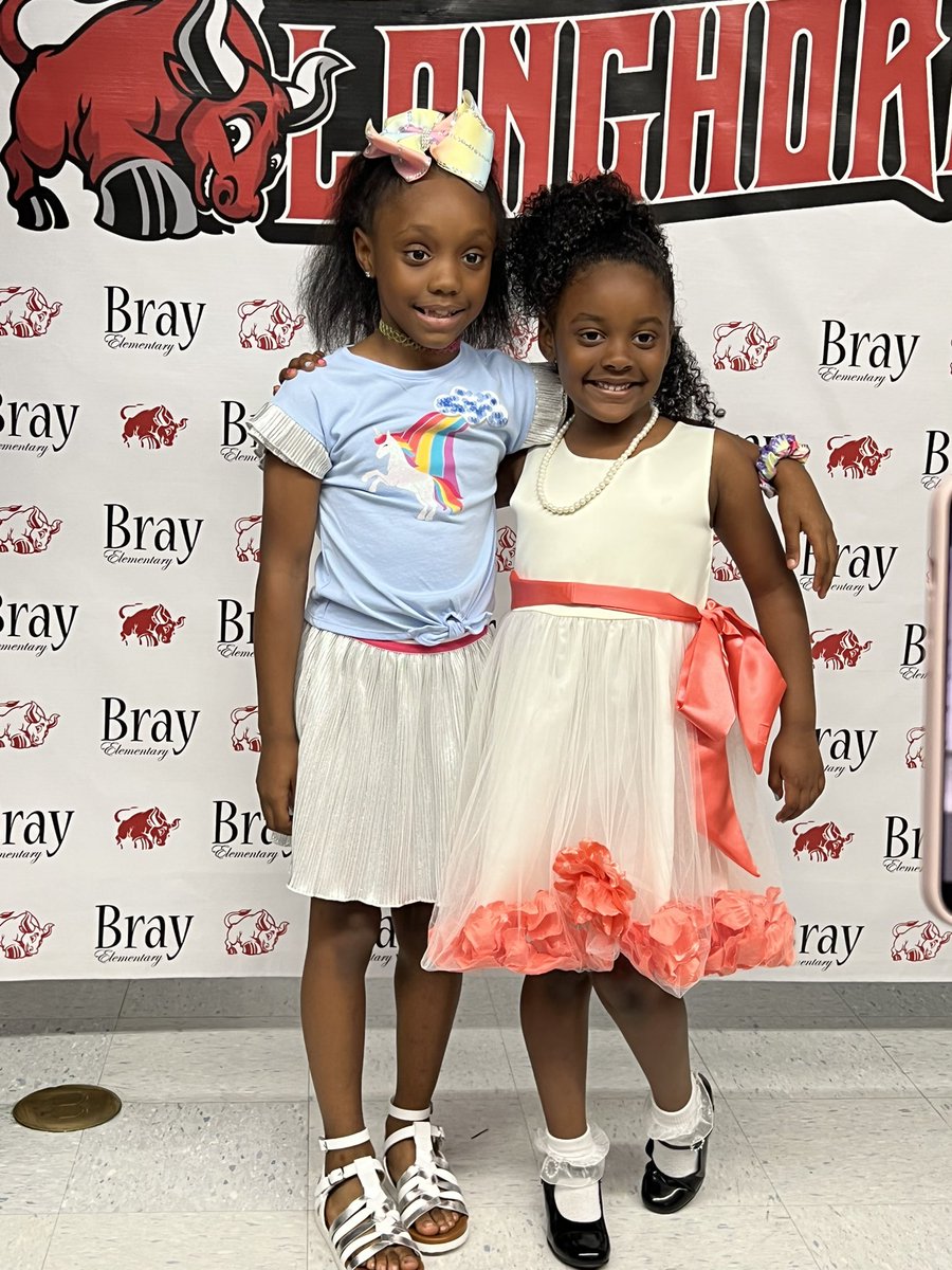FavNurseKGulley's tweet photo. We survived the 1st grade! 😝 Thank you @athomasbray for loving each and every one of these babies everyday. 2nd grade here comes Kyri! @brayelementary we love it here! https://t.co/c4ynP1jBOA