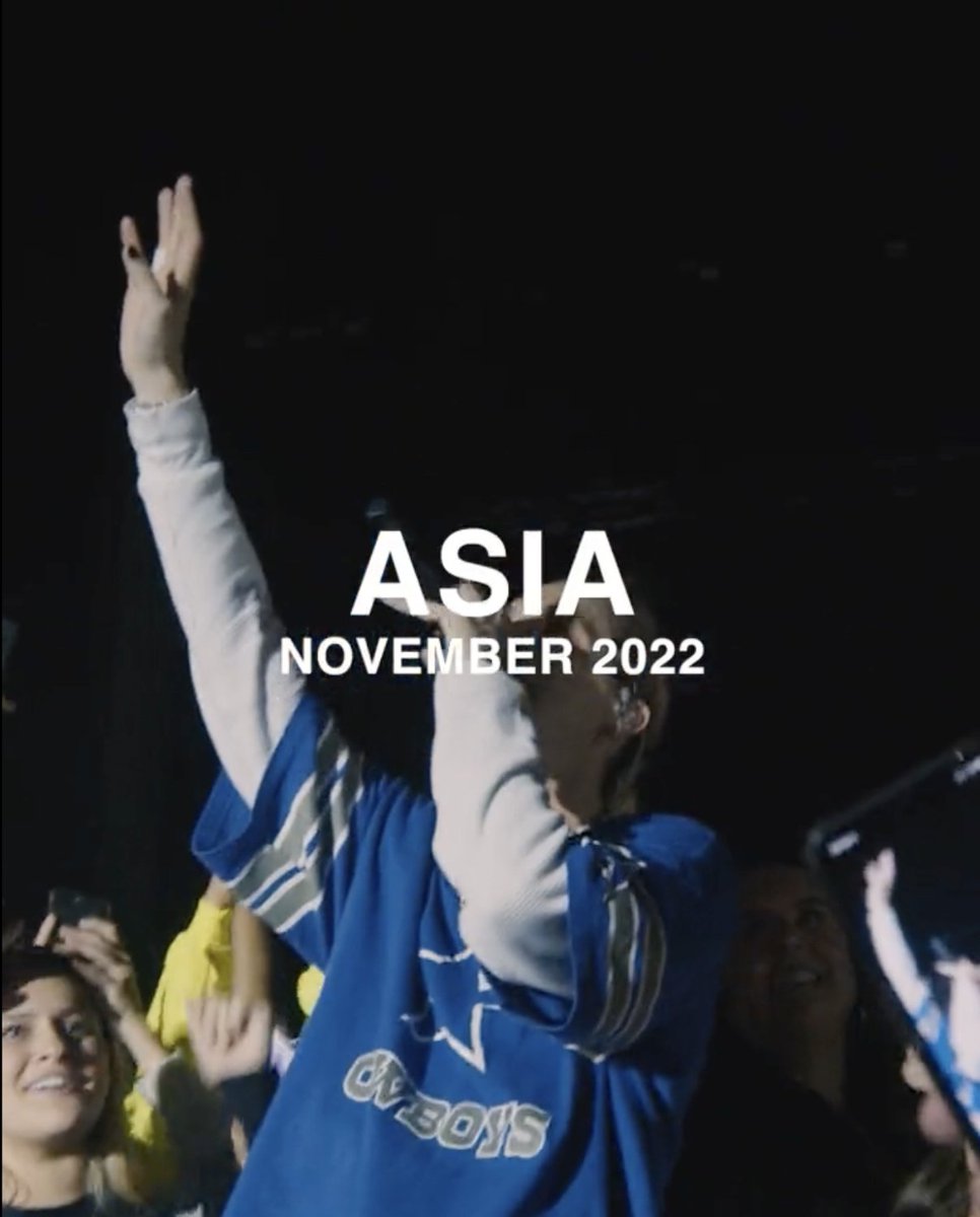rapplerdotcom's tweet photo. LOOK: American pop rock band LANY will be coming back to Manila as part of their Asian tour starting November 2022. The band made the announcement in a 15-second clip posted on Twitter.  📸: @thisisLANY

https://t.co/UCYSte5Chi https://t.co/vNWd6ci1Gr