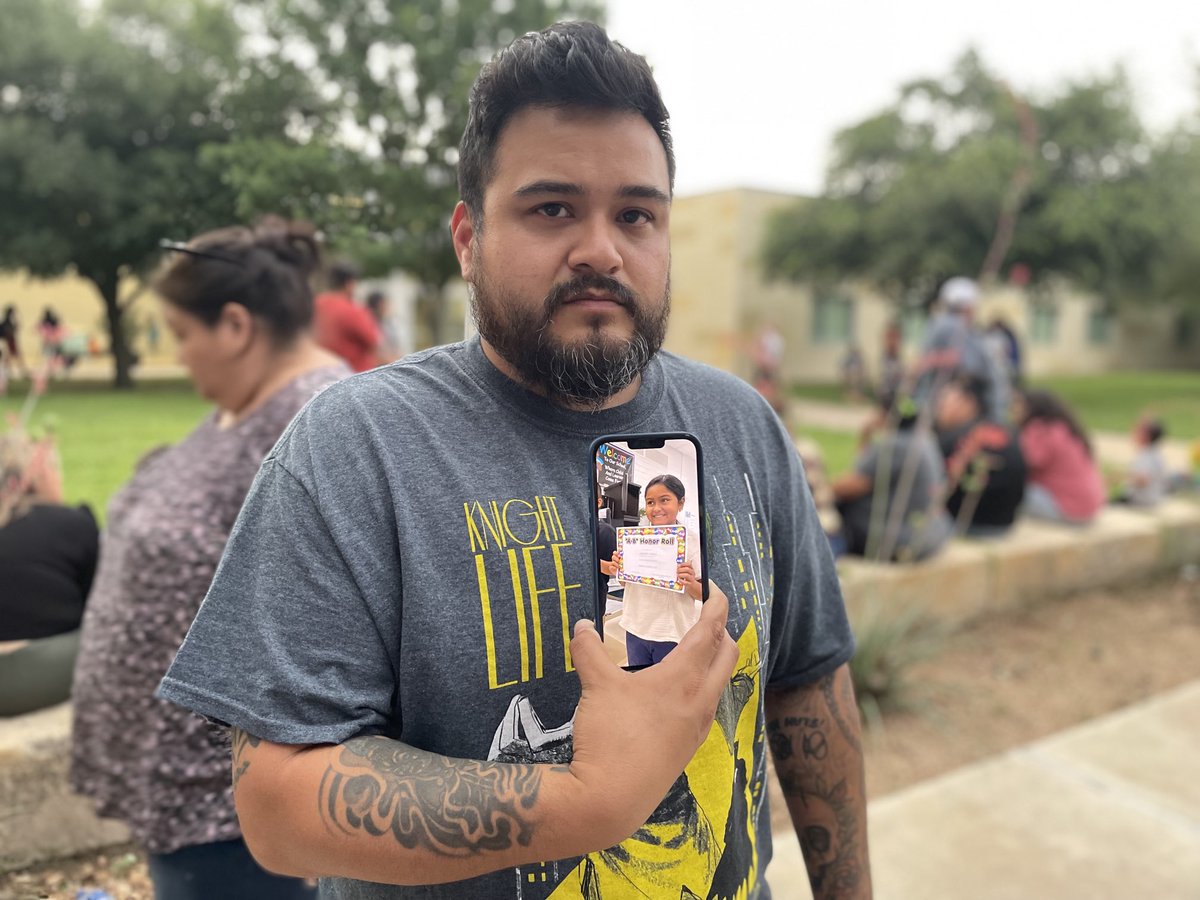 #Uvalde father Alfred Garza III says his 9-yr-old daughter received an honor roll certificate this morning. He’s still waiting to hear whether she made it out of the school.