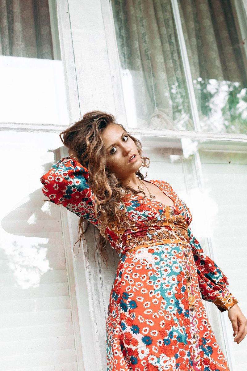 We’ve got some pretty sweet plans in the works for getting back into the studio this fall! Can’t wait to tell y’all about it. 🤩 Give us a spin now on Spotify or wherever you listen online. Thanks for the all the love that keeps the music flowing. ✨

📸 Sleepy Girl Creative