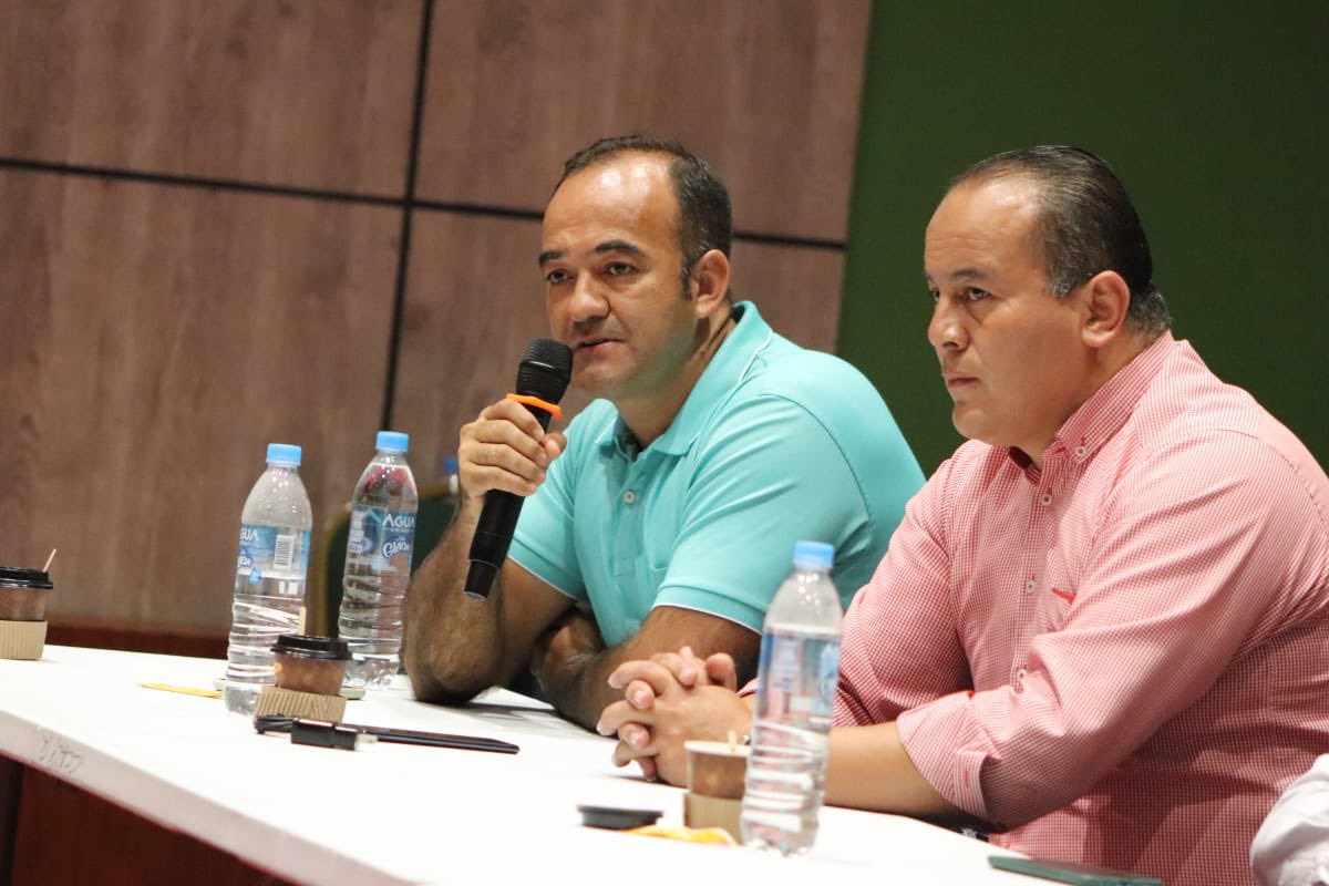 Sagertol's tweet photo. #IMPORTANTE | 📢 hoy en Consejo Departamental de Gestión del Riesgo de Desastres, avanzamos en una agenda conjunta con los diferentes alcaldes del departamento, sobre las afectaciones que se ha presentado por la #TemporadaDeMásLluvias. 

#ElTolimaNosUne https://t.co/9nsx6LcYhp