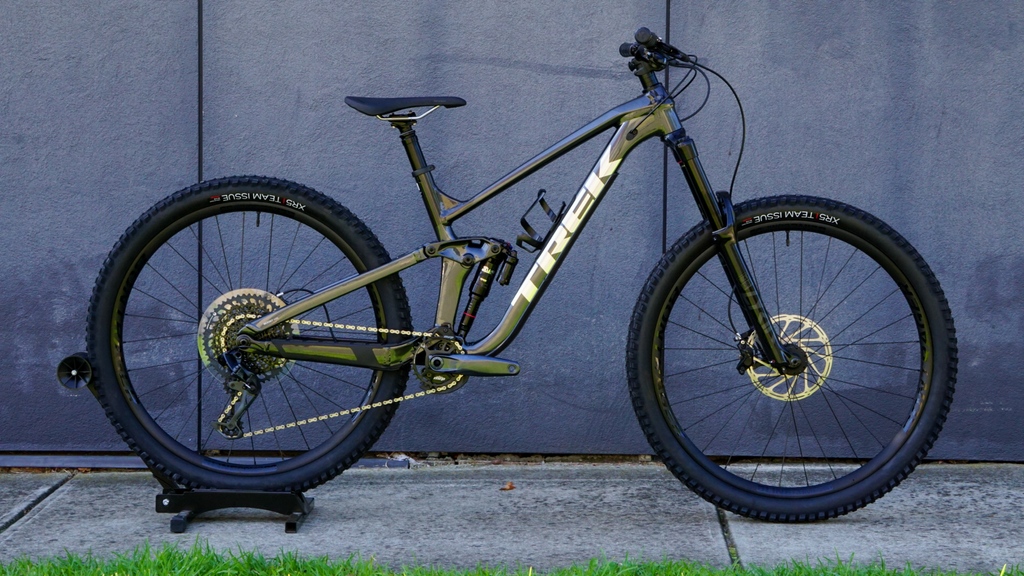 _Cycle_Works_'s tweet photo. We've just received a handful of the new Trek Slash 8!
Heaps of value on this big travel machine.

#cycling #baaw #mtb #mountainbike #newbikeday #sram #srammtb #trek #trekbikes #slash #rockshox https://t.co/hkHPGyAXxf