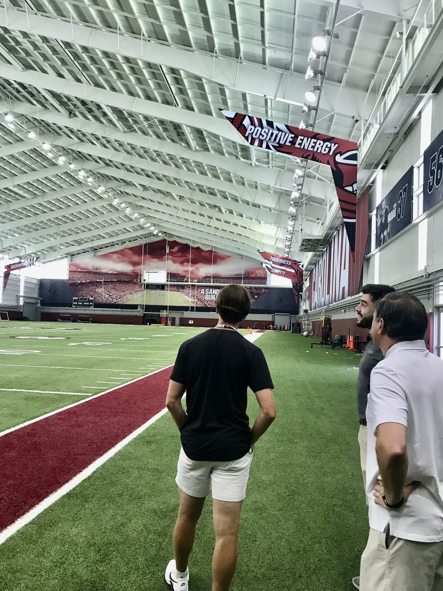 WilliamHattawa1's tweet photo. Thank you @stantonweber and @Pete_Lembo for having me out to South Carolina today! I had a great time touring the facilities and learning about the program!
@DanOrnerKicking @CoachMasonQH15 @RecruitLakeside @RecruitGeorgia https://t.co/DWt19EoS9I