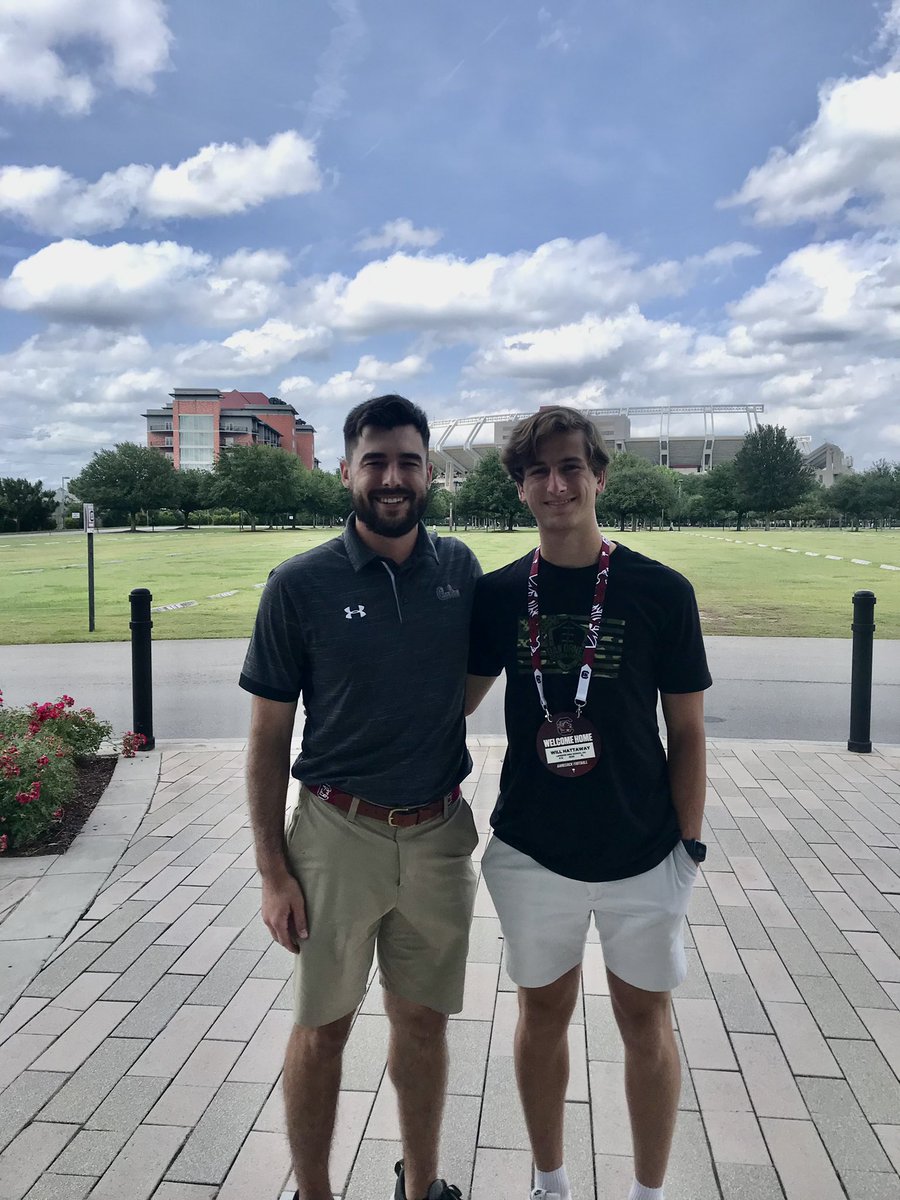 WilliamHattawa1's tweet photo. Thank you @stantonweber and @Pete_Lembo for having me out to South Carolina today! I had a great time touring the facilities and learning about the program!
@DanOrnerKicking @CoachMasonQH15 @RecruitLakeside @RecruitGeorgia https://t.co/DWt19EoS9I