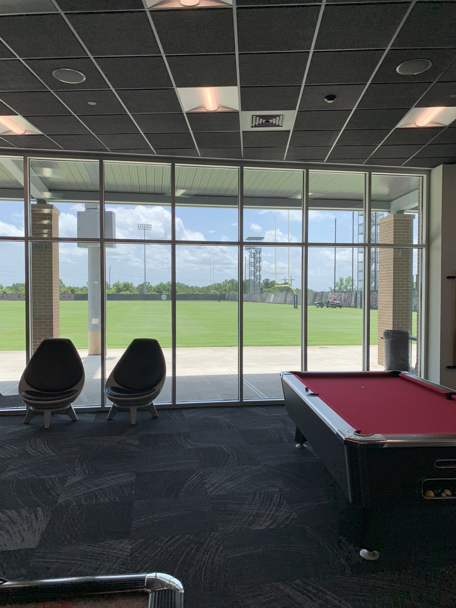 WilliamHattawa1's tweet photo. Thank you @stantonweber and @Pete_Lembo for having me out to South Carolina today! I had a great time touring the facilities and learning about the program!
@DanOrnerKicking @CoachMasonQH15 @RecruitLakeside @RecruitGeorgia https://t.co/DWt19EoS9I