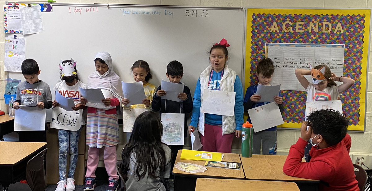 MrsFoley_SD54's tweet photo. Fun way to end the year: Readers’ Theater! https://t.co/YFoB5xI0YL
