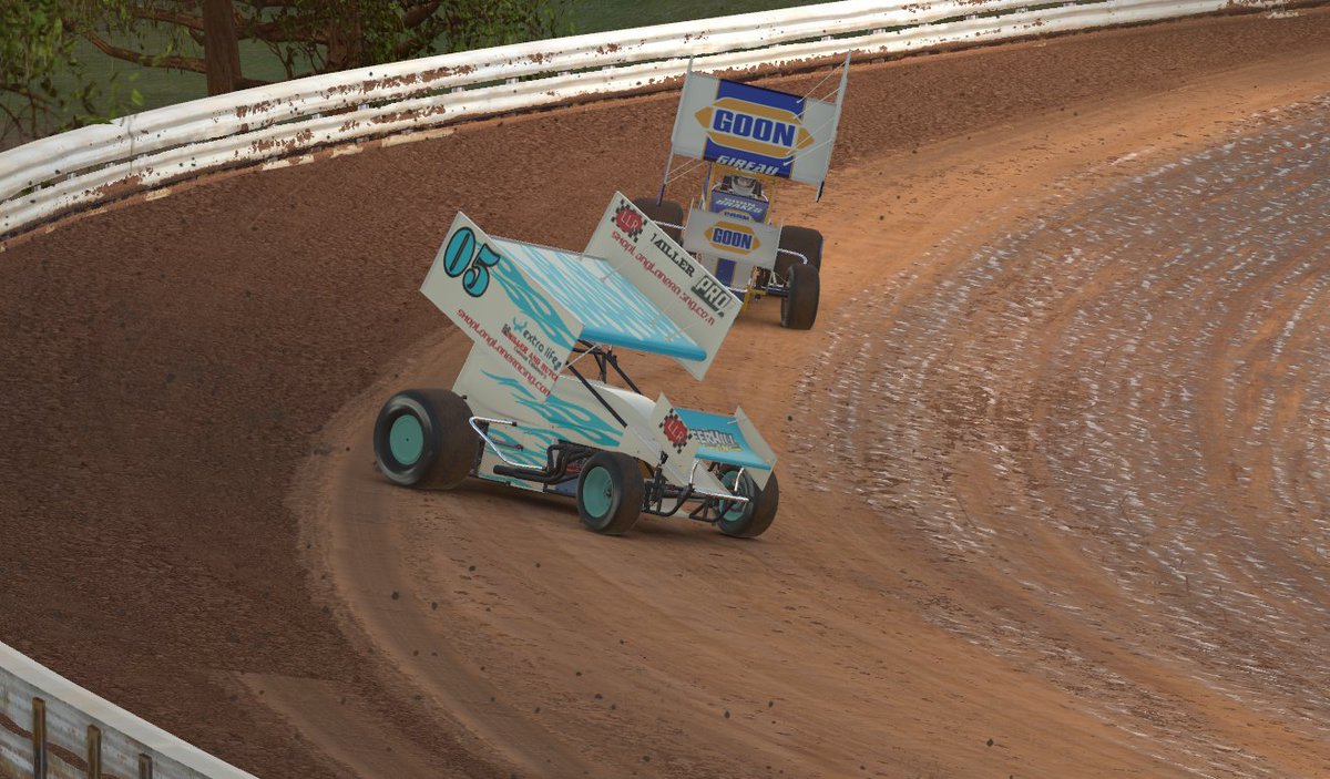 LLR0519's tweet image. Whether you know him as the Silver Spoon Kid or Casey the Self Filler Miller, he is your 3 time @PretendRacing sprint car champ.