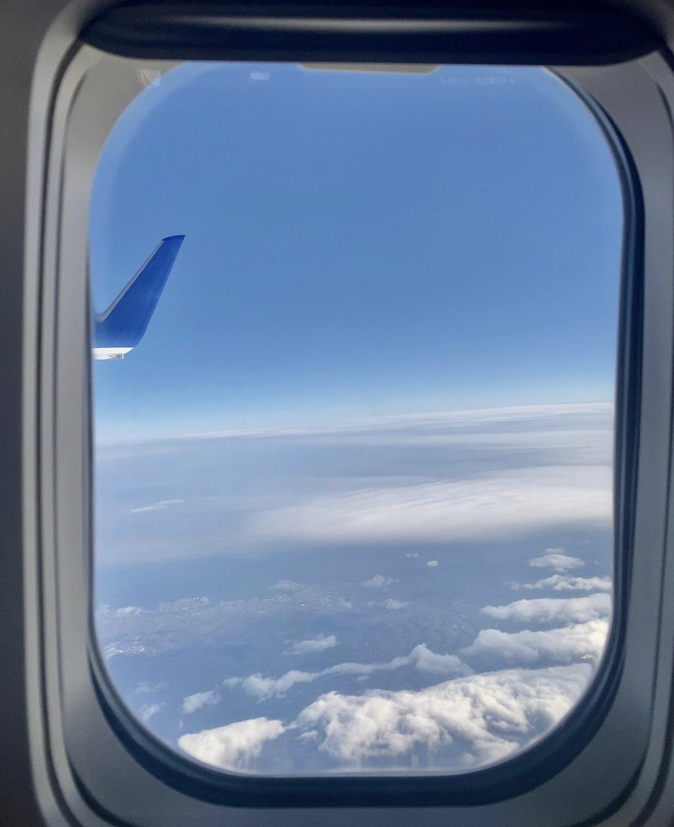 Coxv17's tweet photo. ✈️✈️✈️ https://t.co/VCvz1swCRp