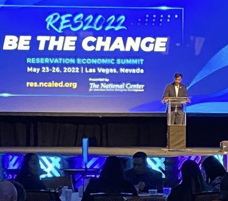 GenGougeon1's tweet photo. . The @TCS_SDC is helping  25 #IndigenousBusinesses and #womenexporters from 🇨🇦 in oil &amp; gaz, consumer products, clean tech, etc.  make connections at Reservation Economic Summit 2022 🪶 @ncaied with @CanCGLA  @Zaib_Shaikh https://t.co/anX8sbLqug