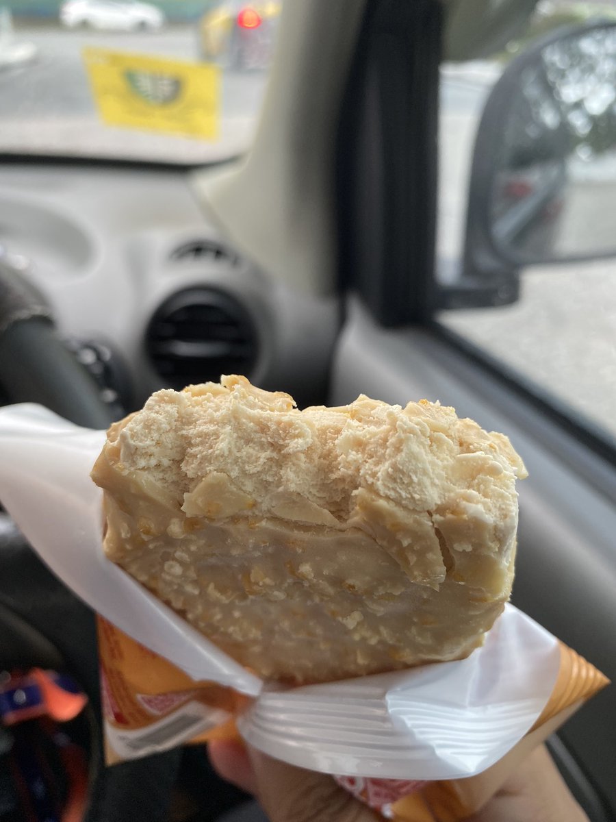 Bat 🦦 tweet media