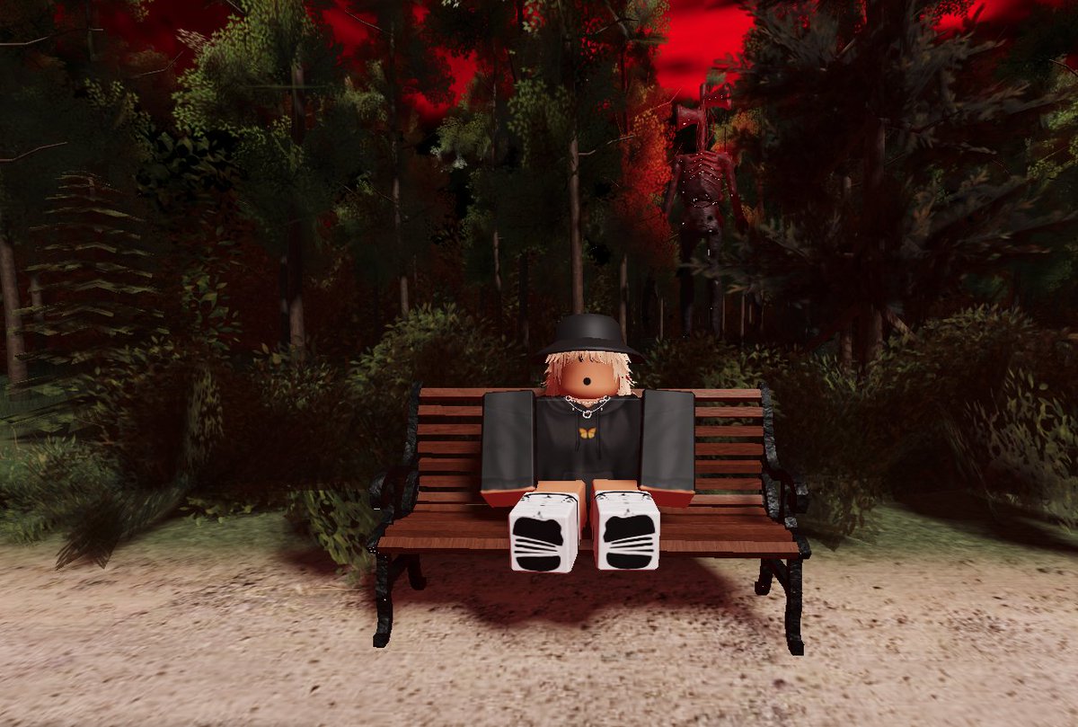 LilianStriker2X tweet media