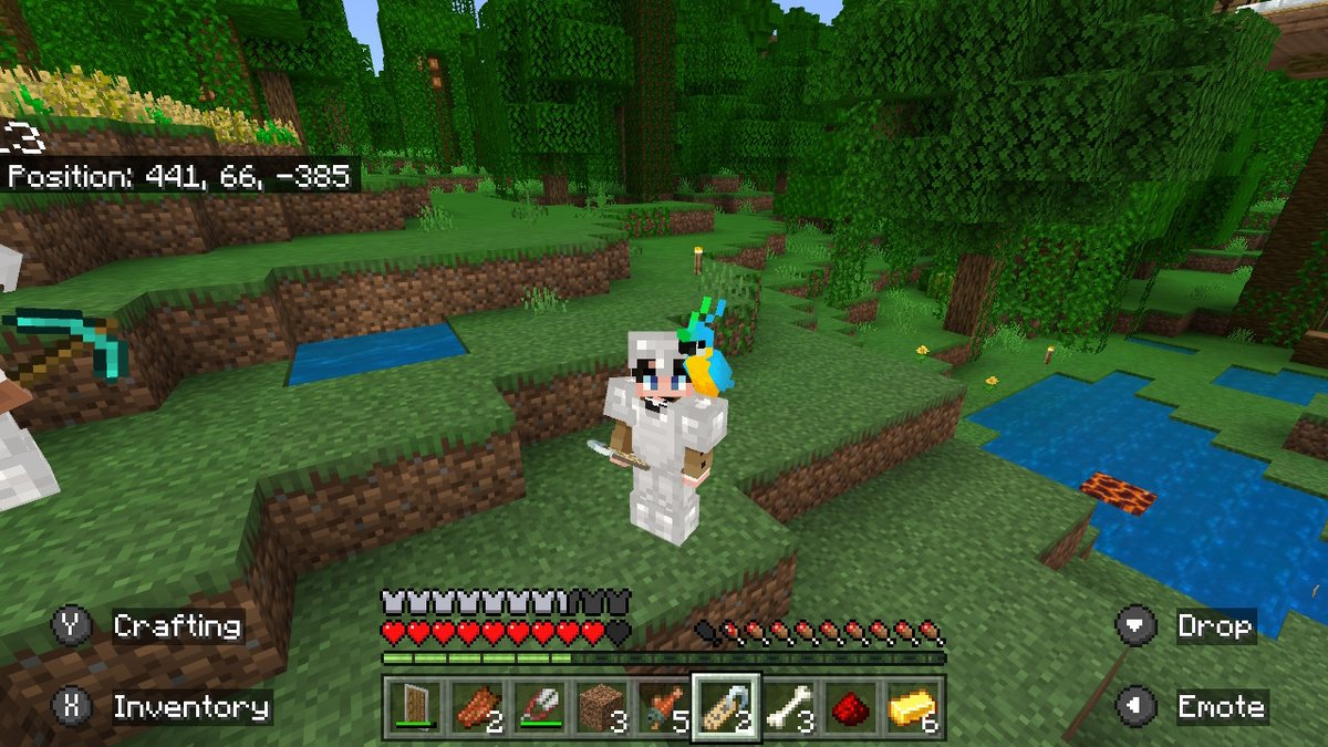 Random80452741's tweet image. 