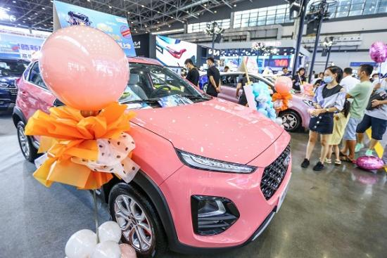 ThisisHainanGov's tweet photo. The 4th World New Energy Vehicle Congress #WNEVC is scheduled to be held in Haikou, #Hainan province, from August 25 to 28. It will take "comprehensive electrification and global cooperation under the vision of carbon neutrality" as its theme. #WhatsOnHainan [Photo/IC] https://t.co/H8mNUS3G55