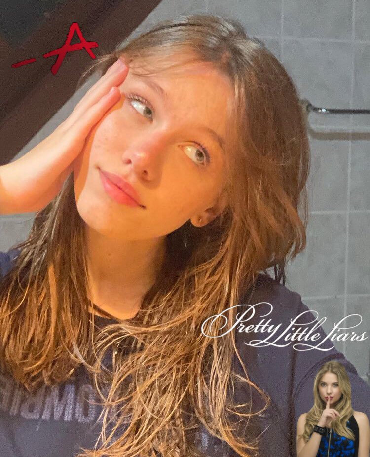 💅🏻◞ 𝐀tenção, atenção ៸៸
               𓍢. teen em adoção!
oi gente, eu sou a hanna marin, aquela de pretty little liars sabe?, tenho 16 anos e estou procurando uma família e amigos! curtam pra eu te chamar na dm e da rt pra ajudar por favor!!