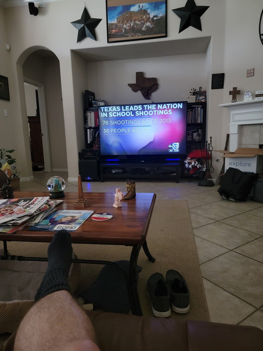 MBHORNSFAN's tweet image. Texas leads the nation in school shootings.  #Sad #TimeToDoSomething