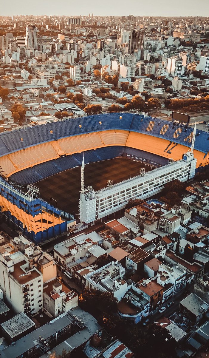 BocaJrs_Fotos's tweet photo. 82 años latiendo, ¡Feliz cumpleaños templo!
🏟💙💛💙
#SiempreBombonera https://t.co/OwdCco5YsI