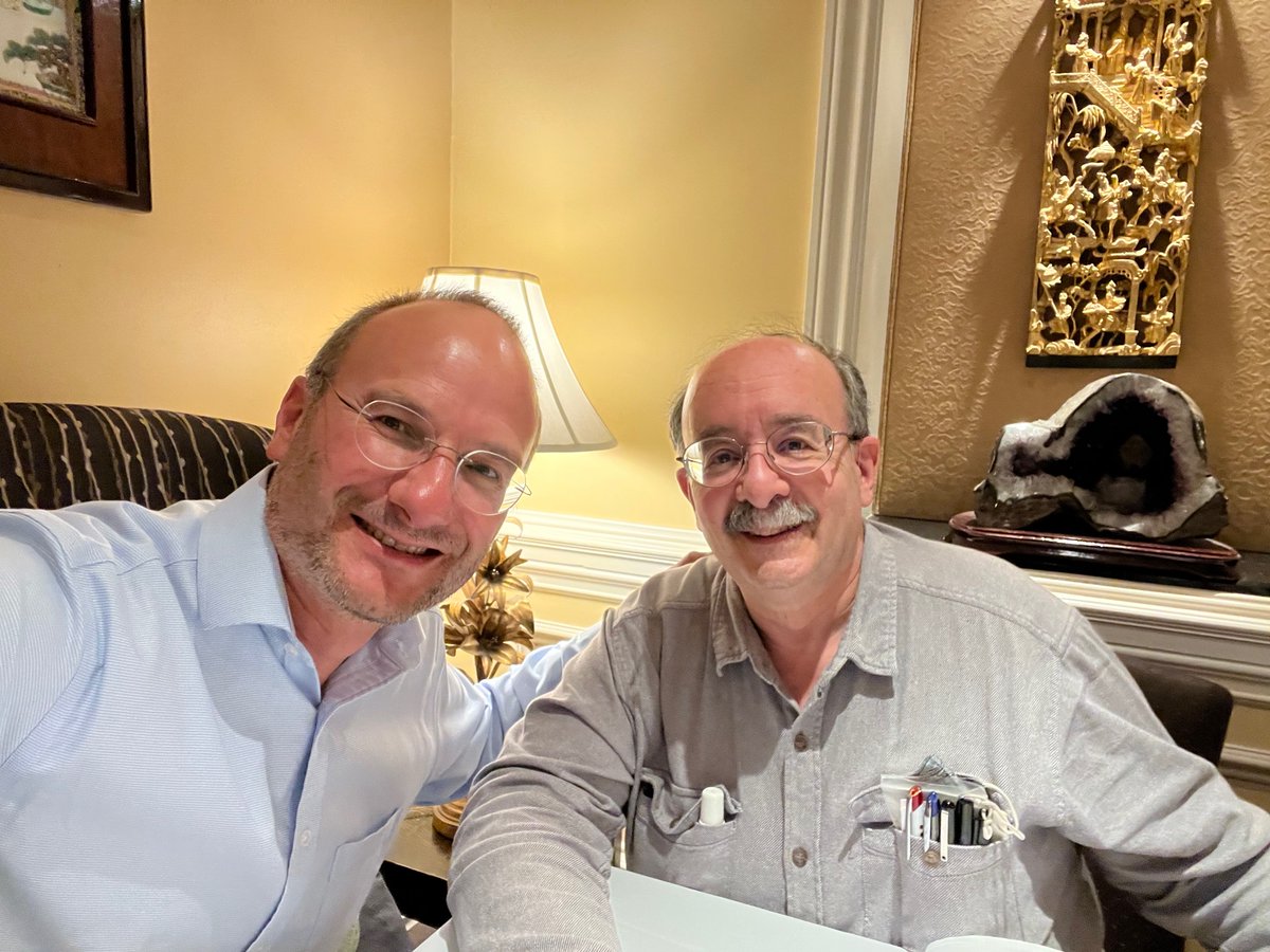 HT_IC6's tweet image. Fantastic catching up with the amazing @AmoryLovins over dinner. 

Always insightful, inspiring and fun. A legend.

#Energy #EnergyEfficiency 
#IntegrativeDesign 
#Sustainability