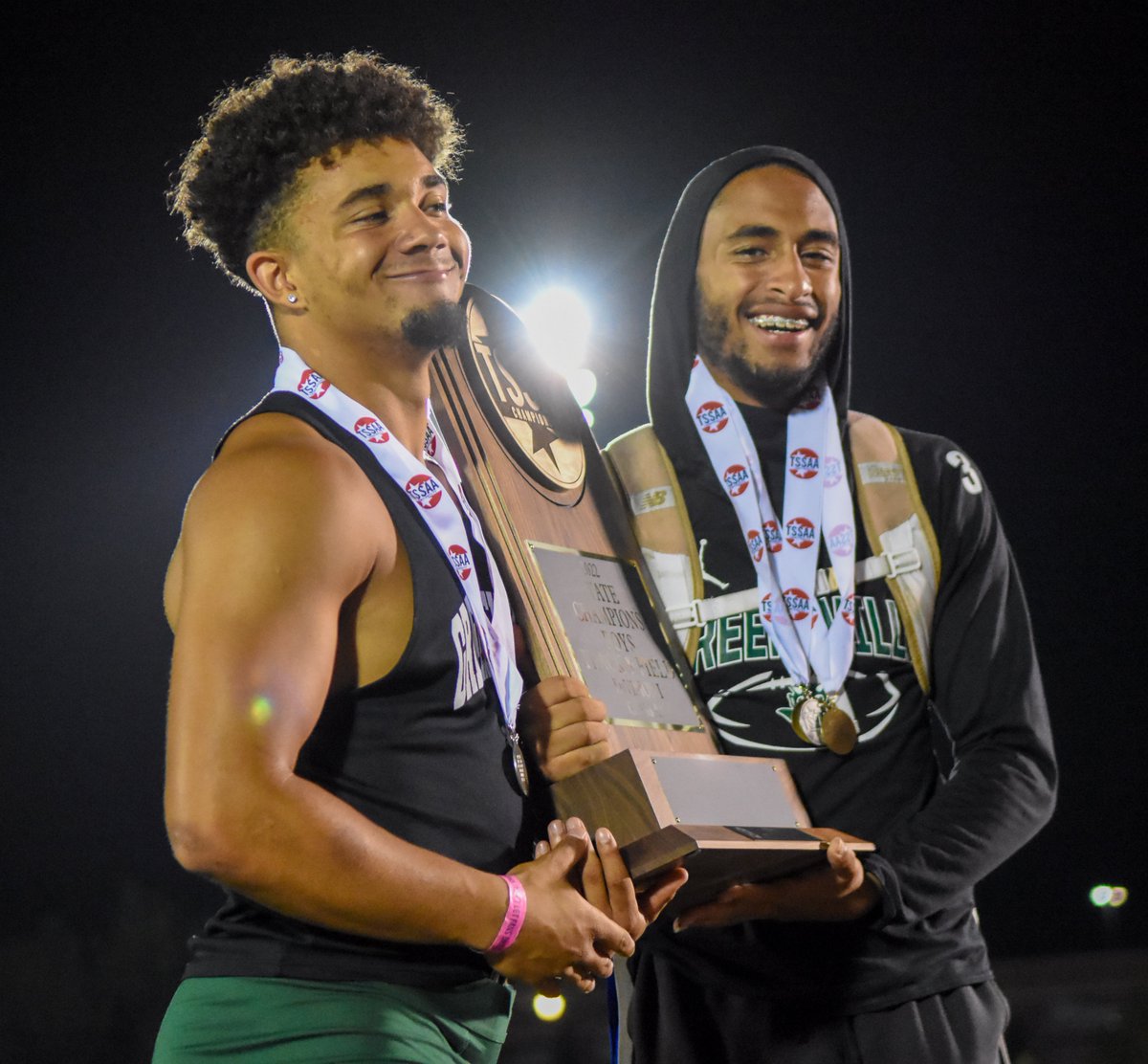 Here are a few photos of the 2022 Class AA Boys Track and Field State Champion Greeneville Greene Devils.