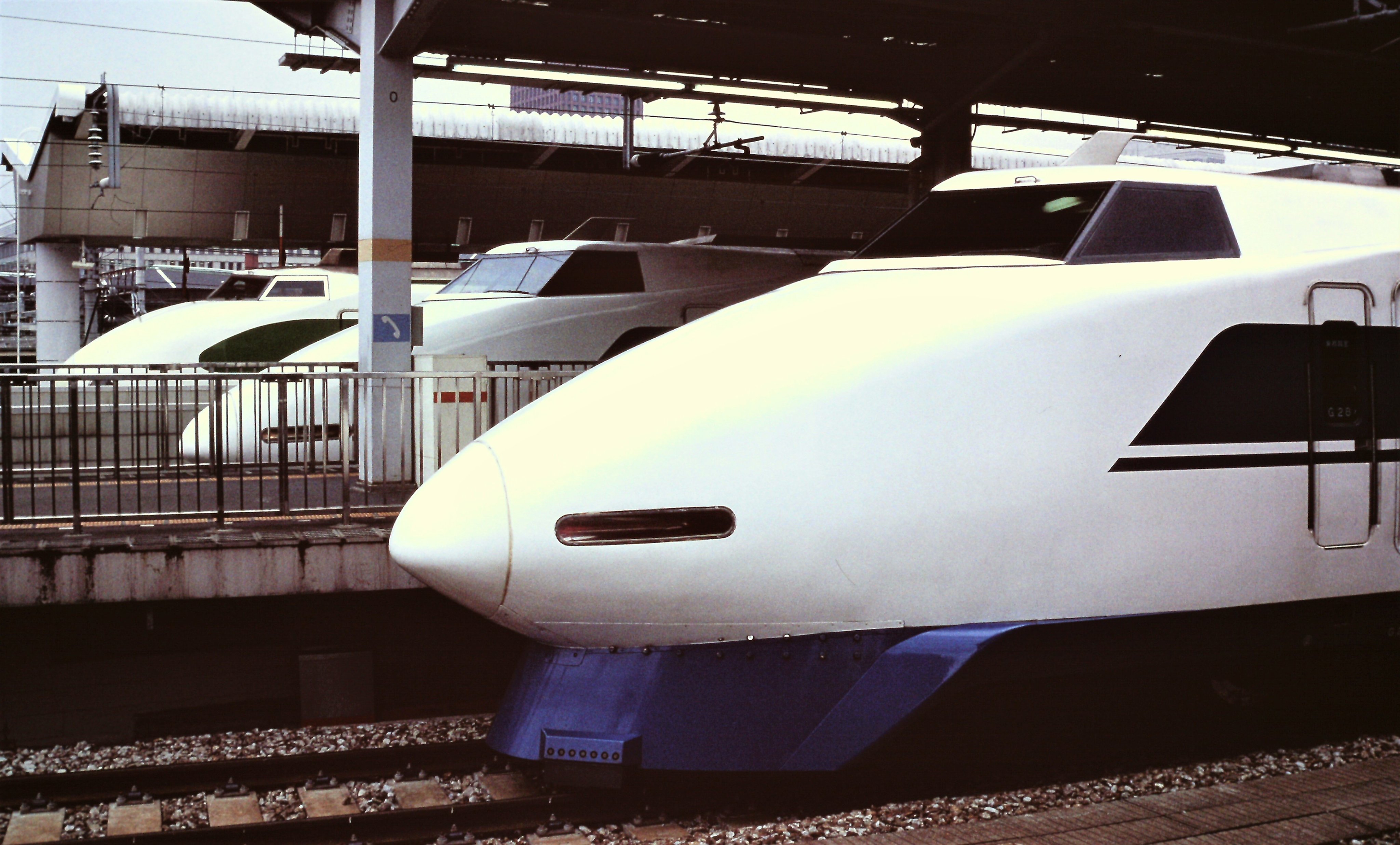 空鉄 懐かしい新幹線の並び 100系 0系 東京駅 T Co Nxcm8y54gb Twitter