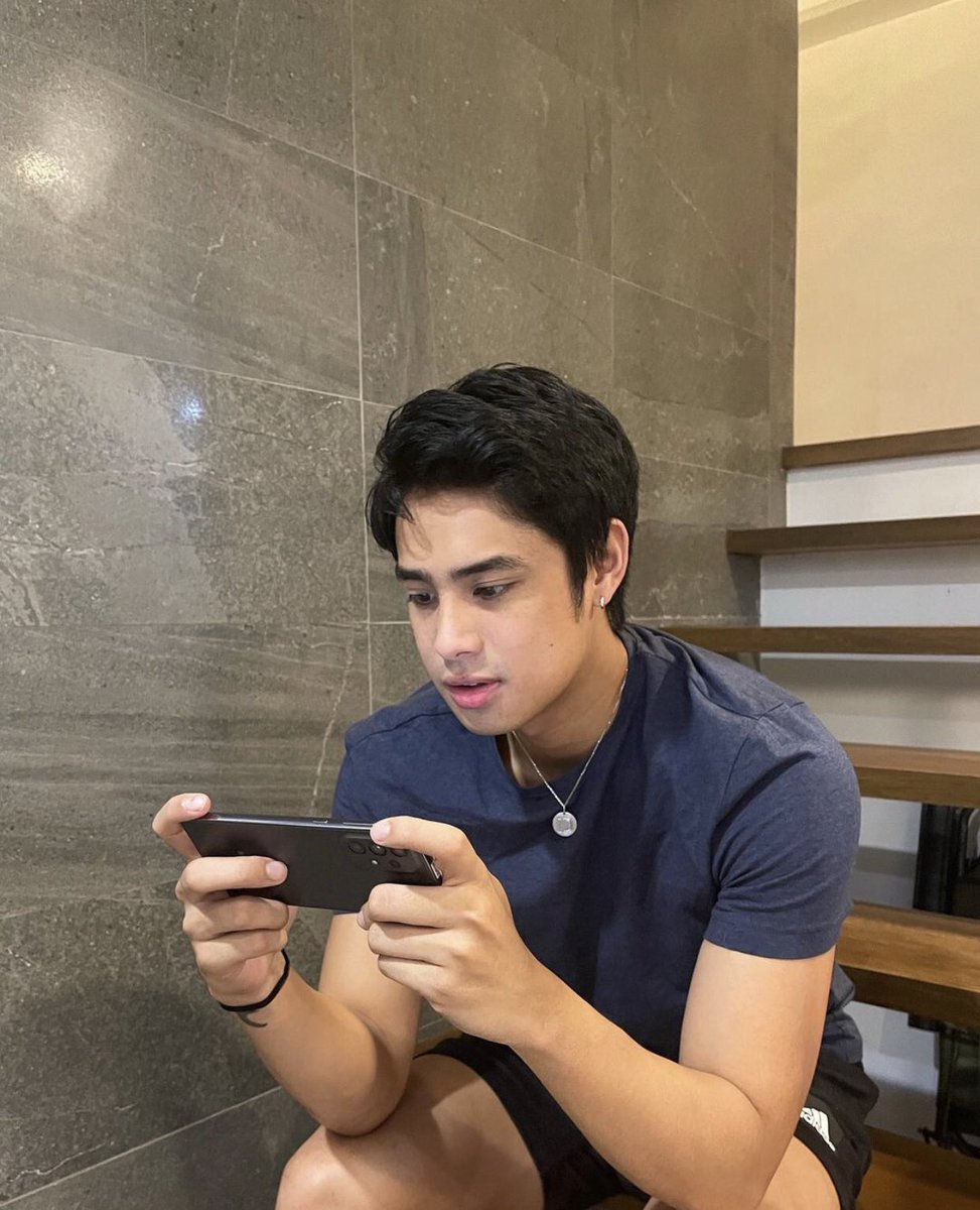 DB_PNG's tweet photo. huy si master 🥰

HIH2 CELEBRAT1ON

#DonBelle 
#HesIntoHerS2E6 https://t.co/XDEIQPyem7