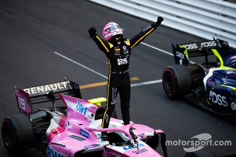 Motorsport_FR's tweet photo. Le 25 mai à Monaco restera toujours une date ancrée dans nos cœurs

Les points héroïques de Jules Bianchi en #F1 en 2014
La victoire sublime d'Anthoine Hubert en #F2 en 2019

Une grosse pensée pour eux et leurs proches

❤️ #JB17 / #AH19 💜 https://t.co/v3R8QZTcq9