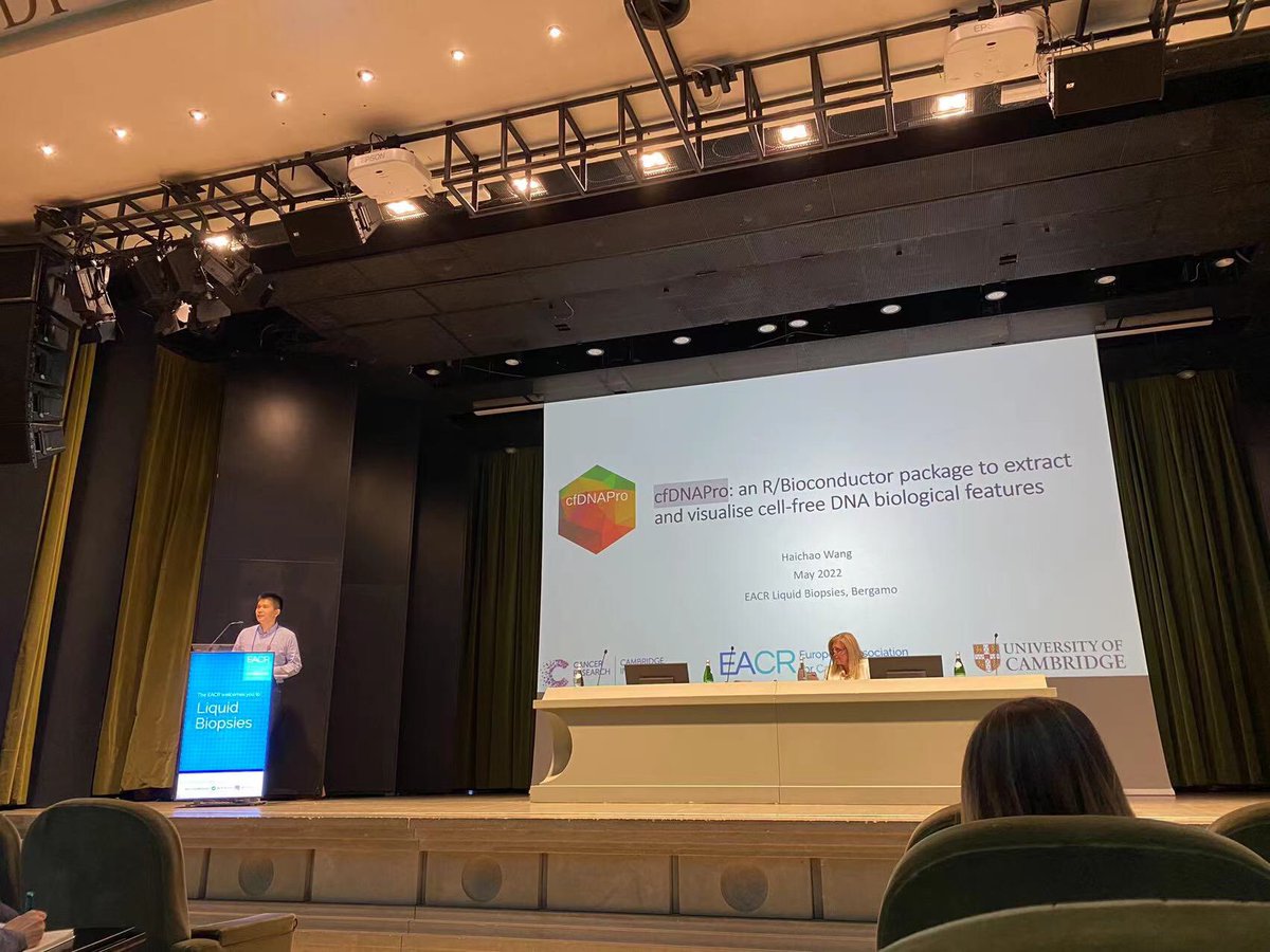 haichao_wang20's tweet photo. My great pleasure to have the chance to present in person about #cfDNAPro, one of my #PhD projects, to  #liquidbiopsies folks at the amazing #EACR2022 #EACRLiquidBiopsiesConference 
Meeting a lot of awesome people here at Bergamo!

@EACRnews @Cambridge_Uni @CR_UK @CRUK_CI https://t.co/qgW11idjZe