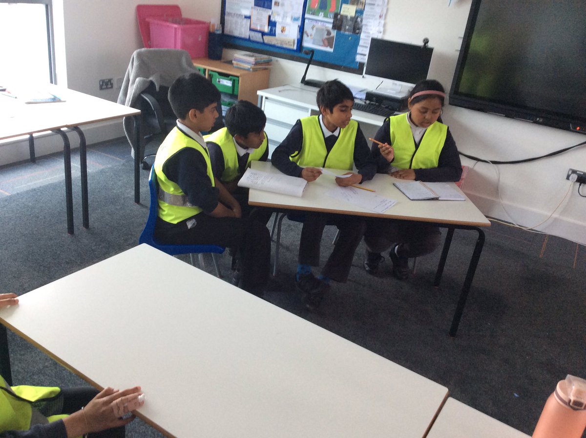NelsonPriSchool's tweet photo. Our debate team enjoyed debating about the abolition of the monarchy and if it’s ok to break the law to save the environment. @Debate_Mate #pointofinformation https://t.co/3oBnRDpRQW