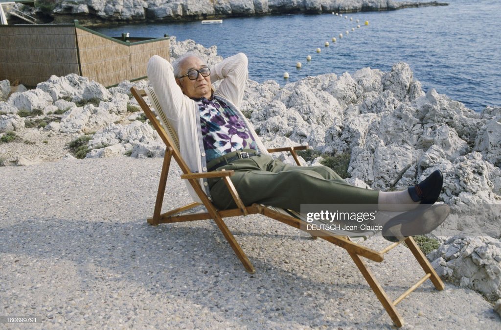 MaxCopeman's tweet image. On my way to Cannes for the tail end of the festival and while killing time in the airport I ended up in an internet rabbit hole of 90s photoshoots. A lookbook of some of my favourites: