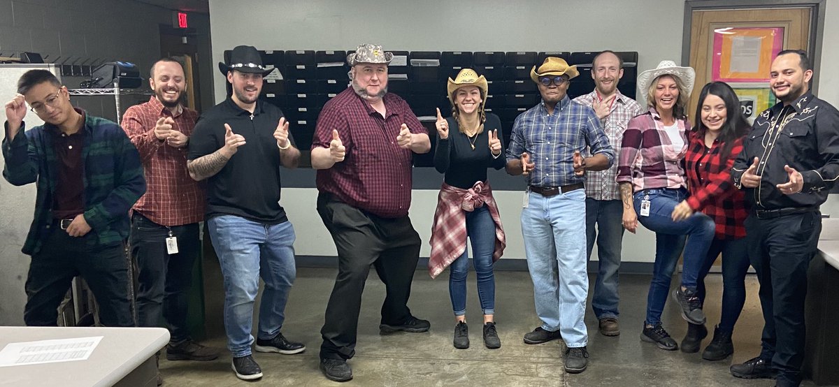 Western Wednesday on the CACH Sunrise primary!  We’re nervous for service and shooting up our KPI’s!!! <a href="/CACHamysitterly/">Amy Sitterly</a> <a href="/YoungbergCach/">CACH Mark Youngberg</a> <a href="/CachTomasik/">CACH_Tomasik</a> @CACHPTSups