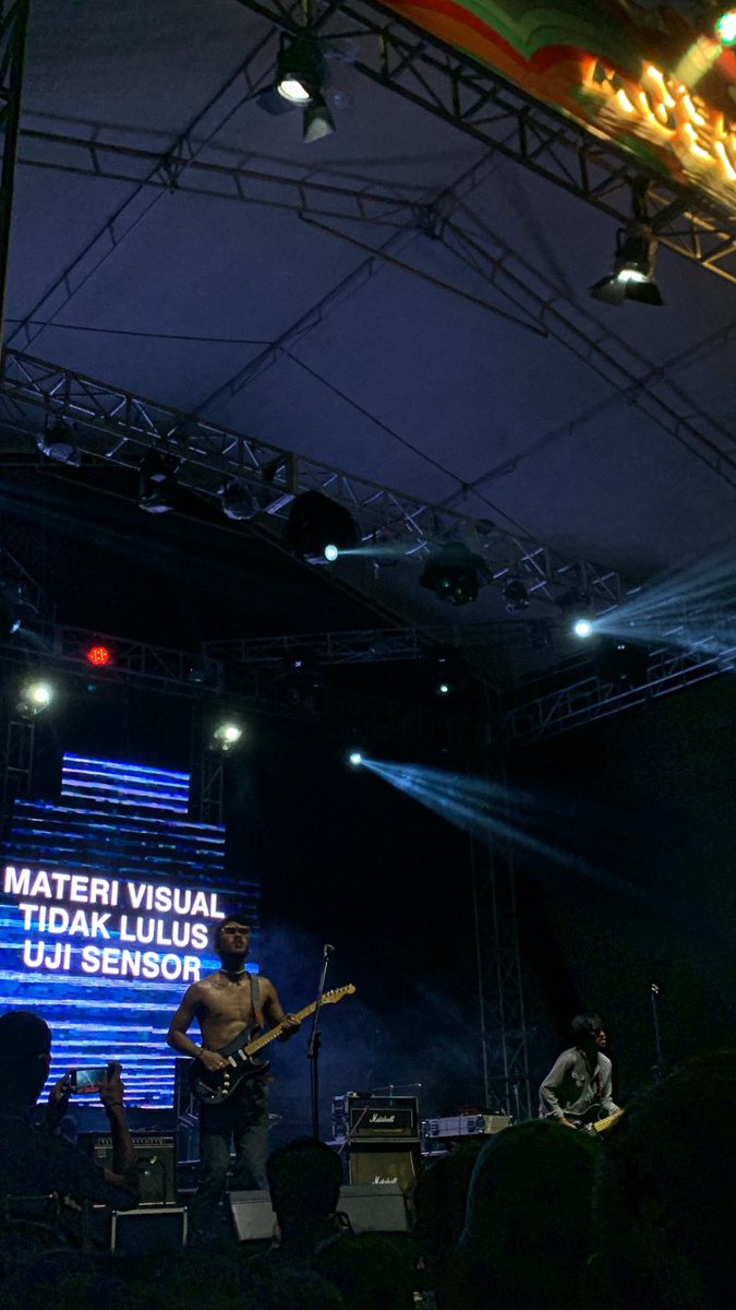 gicaskii's tweet photo. pamunqkas concert🪩 #pampam https://t.co/D8l6MHze78