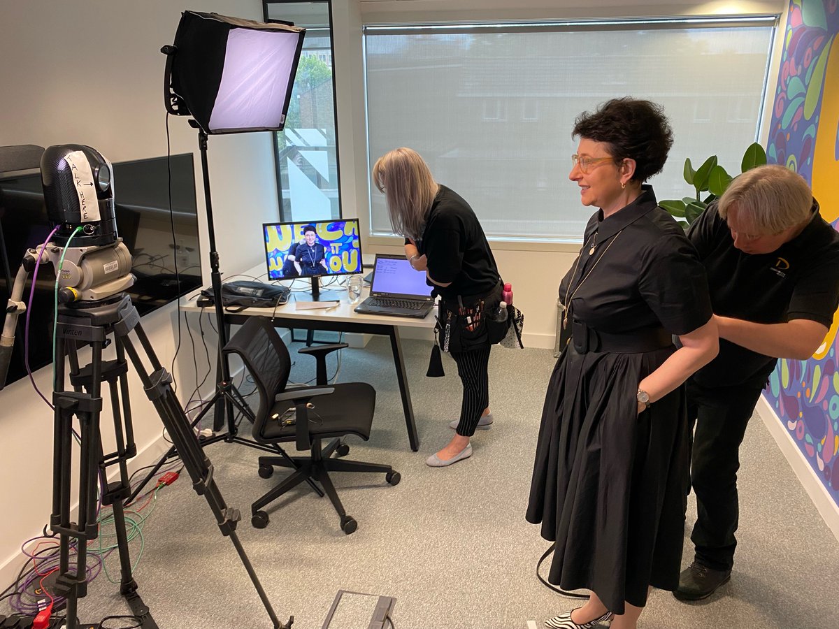 nowhereoffice's tweet image. Our founder @juliahobsbawm and co-presenter of this podcast with @stefanstern  is about to address @zoom EMEA Work Transformation Summit. They are doing highly interesting work on Hybrid and changing work as per this report on regions, levelling up, etc explore.zoom.us/media/uk_leade…